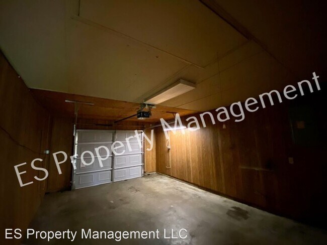 Building Photo - 4 br, 2 bath House - 2701 Morning Star Dr.