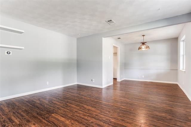 Building Photo - 702 S Waterview Dr