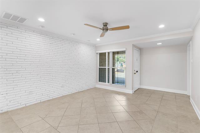 Building Photo - 831 Warren Way