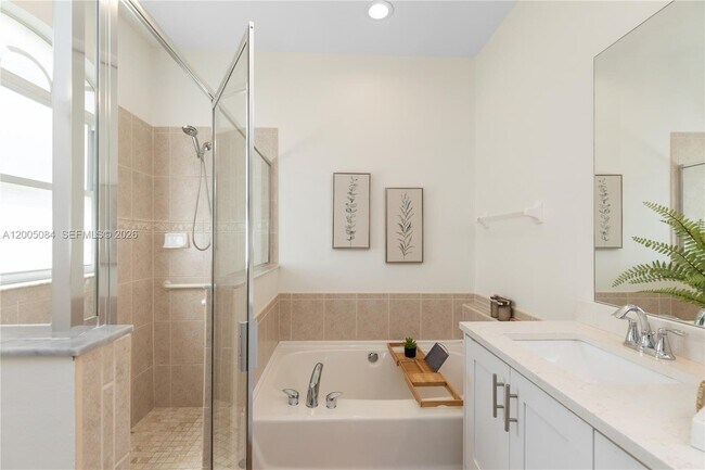 Building Photo - 1896 Crestview Way