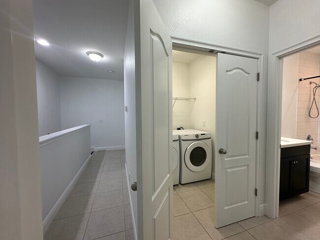 Building Photo - 15479 Sugar Citrus Dr