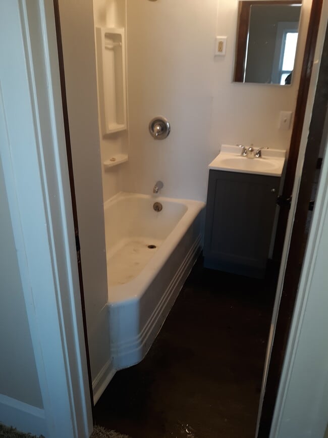 Building Photo - 2305 Broadway