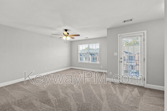 Building Photo - 2054 Reserve Ln