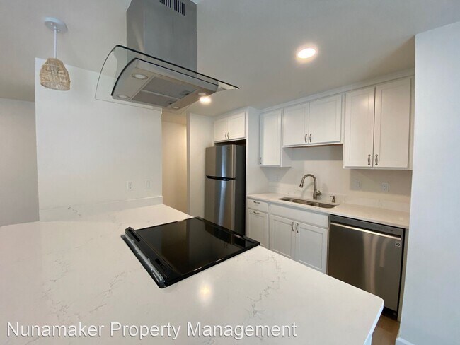Building Photo - 3 br, 2 bath House - 822 Forest Ln