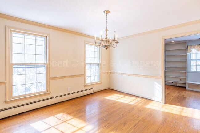 Building Photo - 57 Ellise Rd