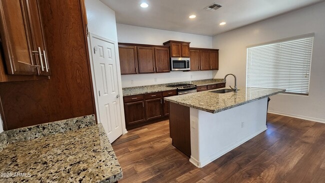 Building Photo - 4750 S Antonio