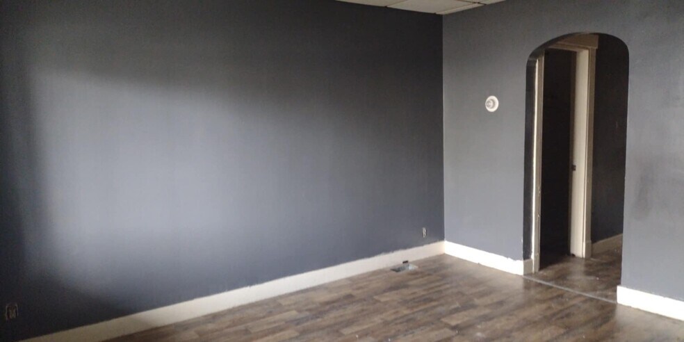 Building Photo - 1625 3rd Ave