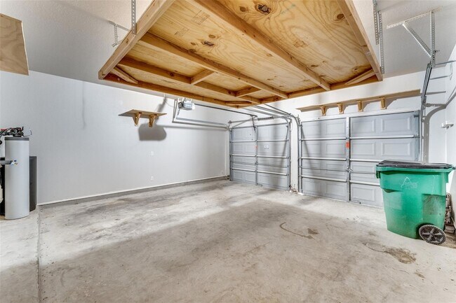 Building Photo - 2204 Speidel Dr