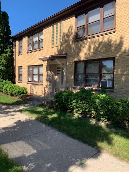 Building Photo - 3645 N 91st St