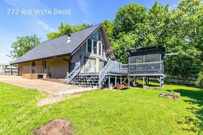 Building Photo - 272 Rio Vista Dr