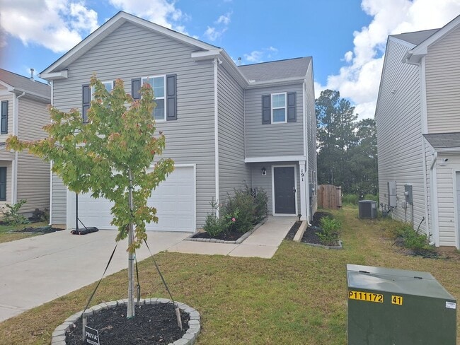 Building Photo - **HURRY!!! FREE RENT WITH AN OCTOBER MOVE ...