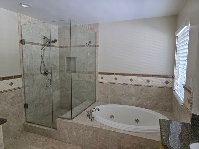Building Photo - 10146 Janetta Way
