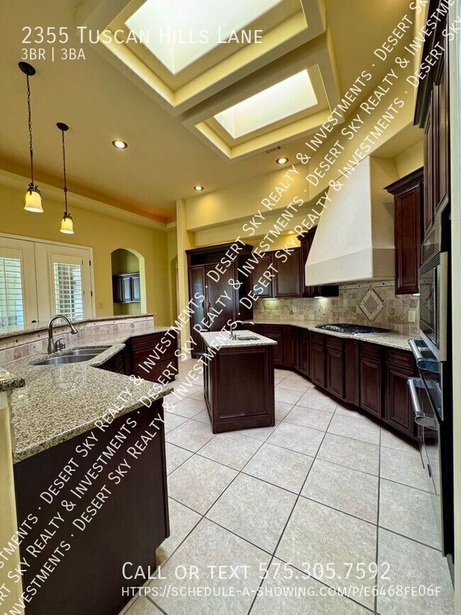 Building Photo - 2355 Tuscan Hills Ln