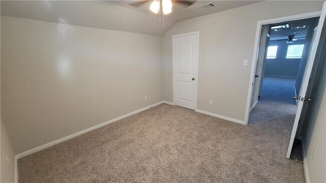 Building Photo - 6406 Kildare Dr