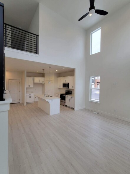 Building Photo - 2050 N 3600 W