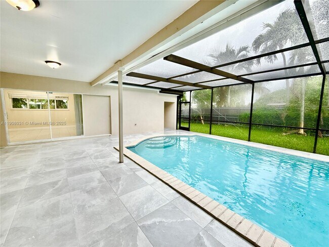 Building Photo - 6708 Camelia Dr