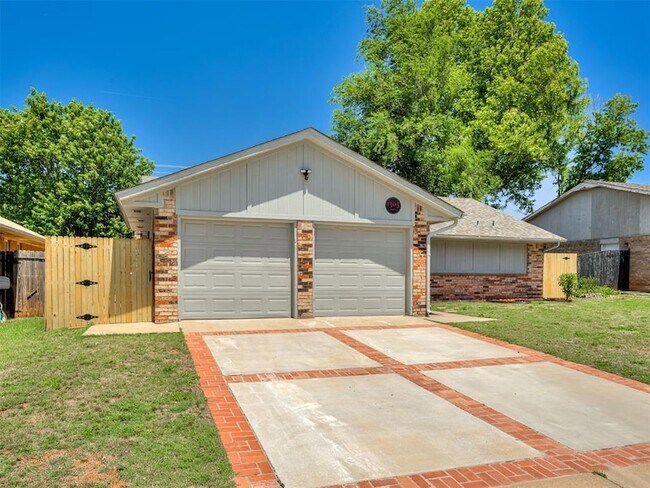 Building Photo - 1305 Apollo Rd
