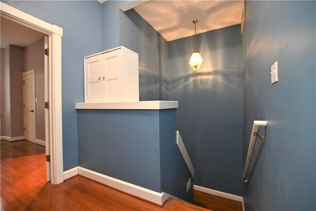 Building Photo - 916 N ALABAMA St