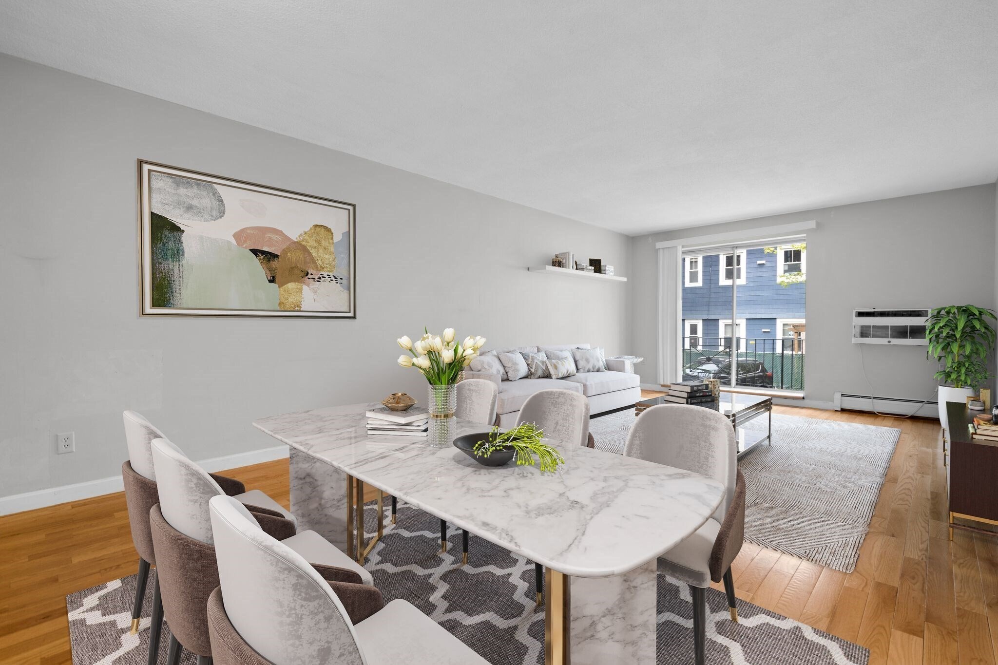 Building Photo - 804 Centre St