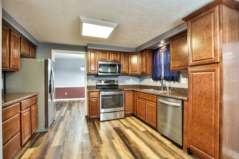 Building Photo - 4141 Forsythia Dr