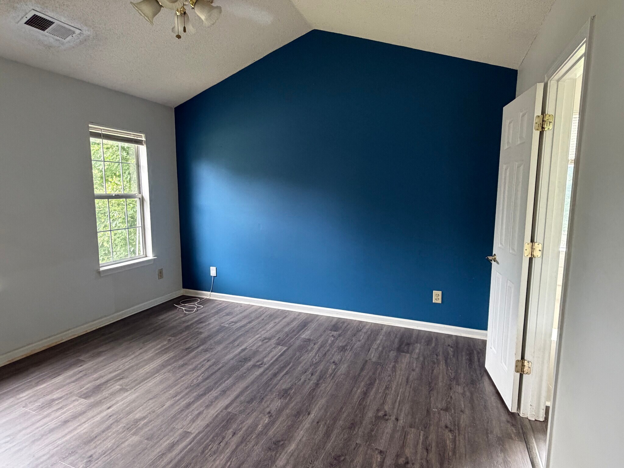 Master bedroom - 14204 Lavender Trace Ct