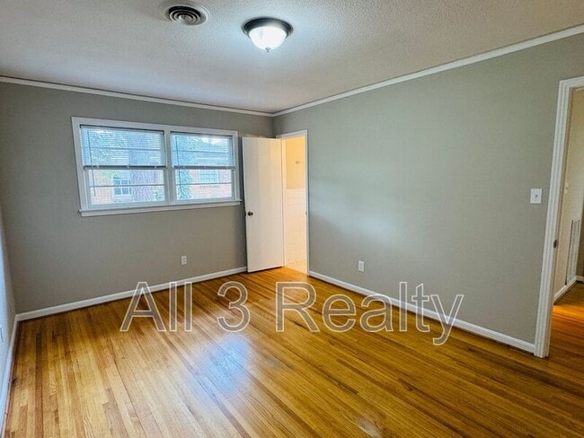 Building Photo - 2649 Burkelaun Dr