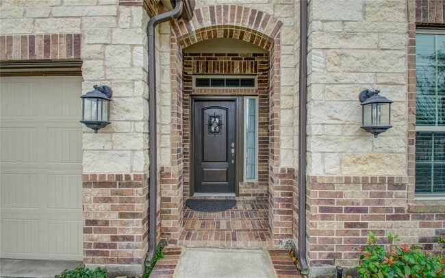 Building Photo - 19259 Presa Canyon Dr