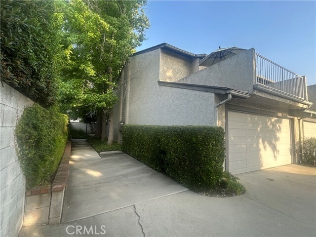 Building Photo - 617 Monterey Ave
