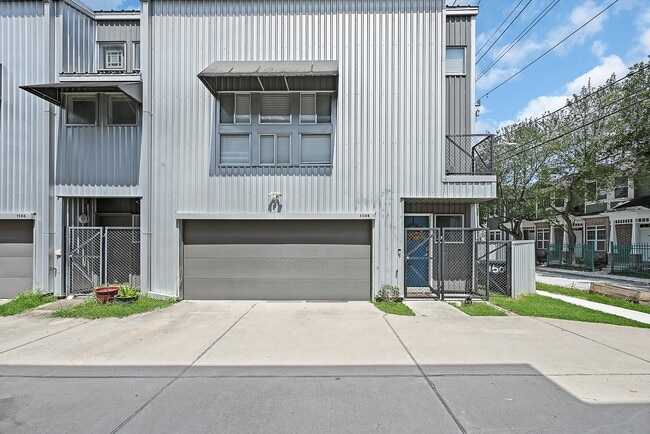 Building Photo - 1504 Cleveland St