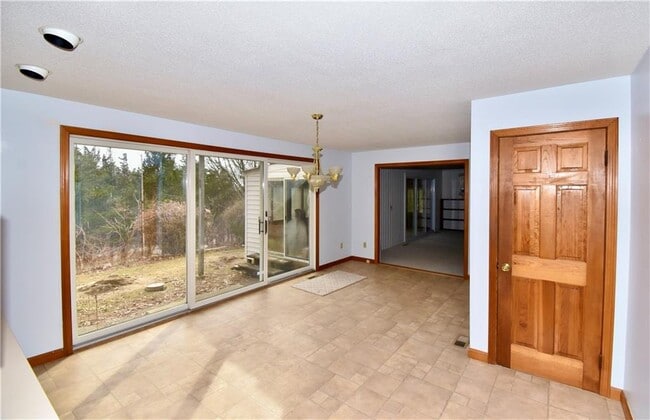 Building Photo - 10 Joanth Terrace