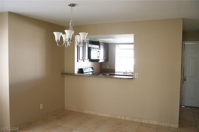 Building Photo - 2894 Lilac Ct