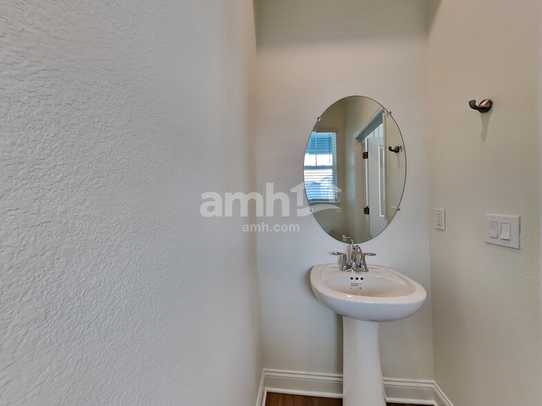 Building Photo - 2656 Sunrise Lndg Lp