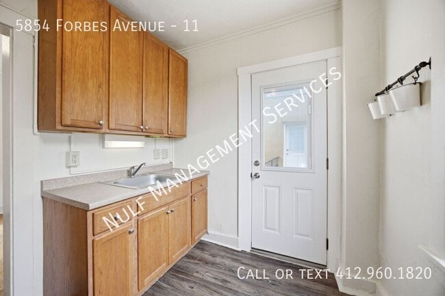 Building Photo - 5854 Forbes Ave