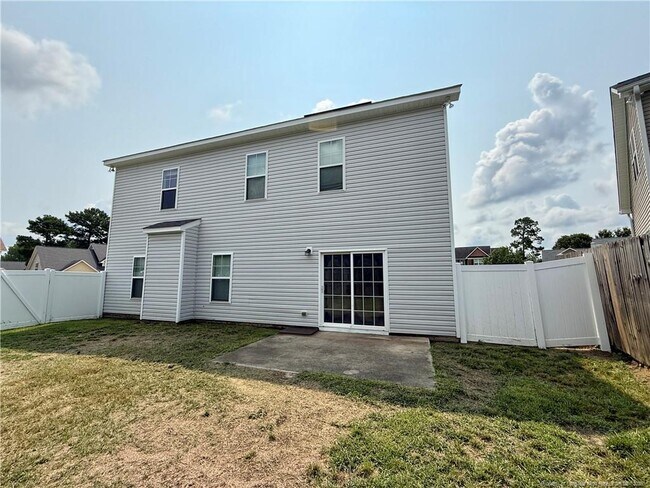 Building Photo - 260 Trenton Pl
