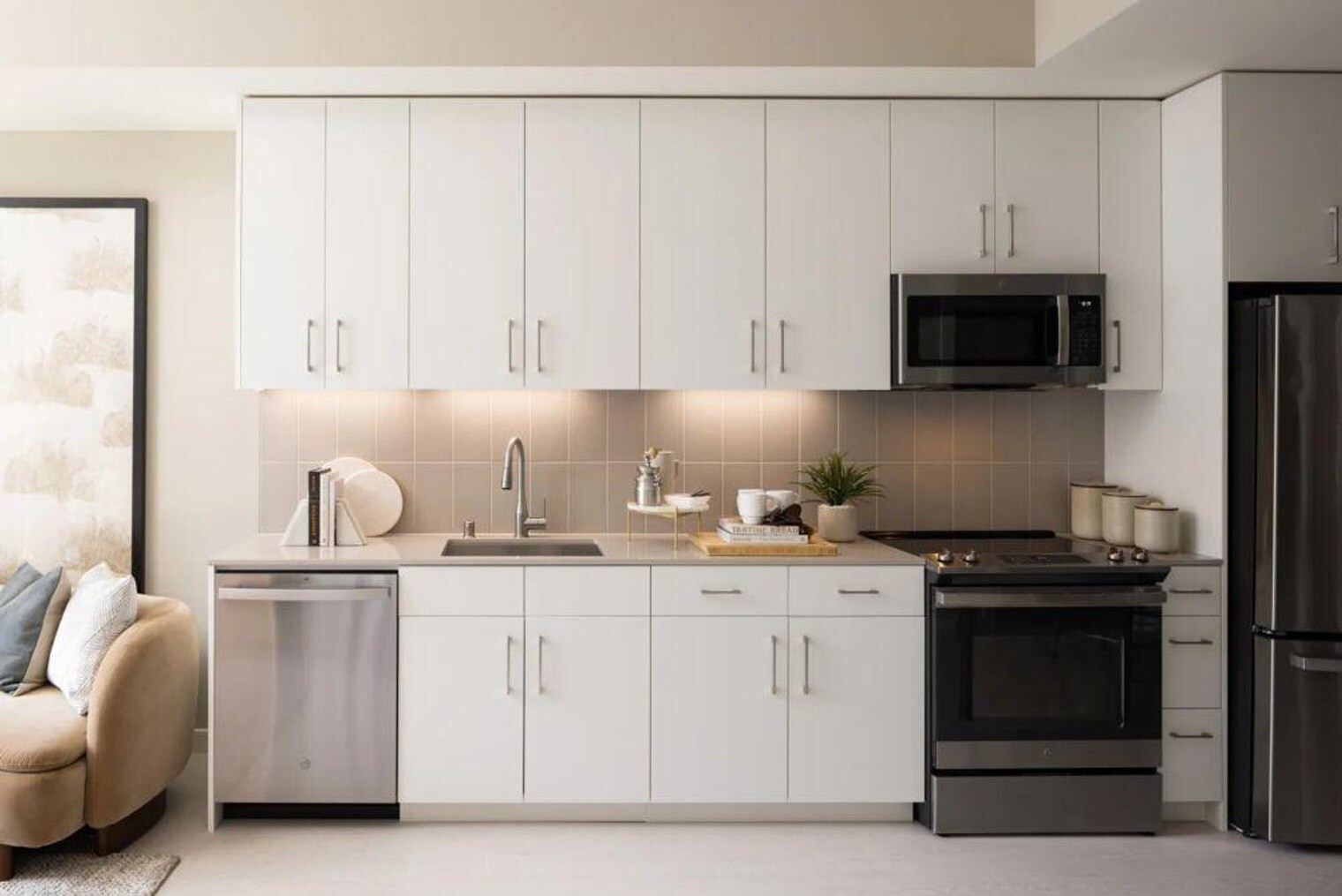 Building Photo - 240 S Taaffe St