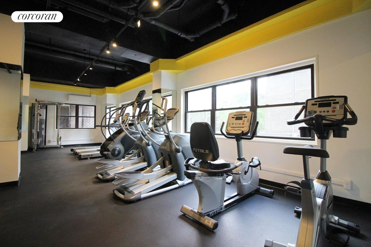 Building Photo - 401 Second Avenue 7D