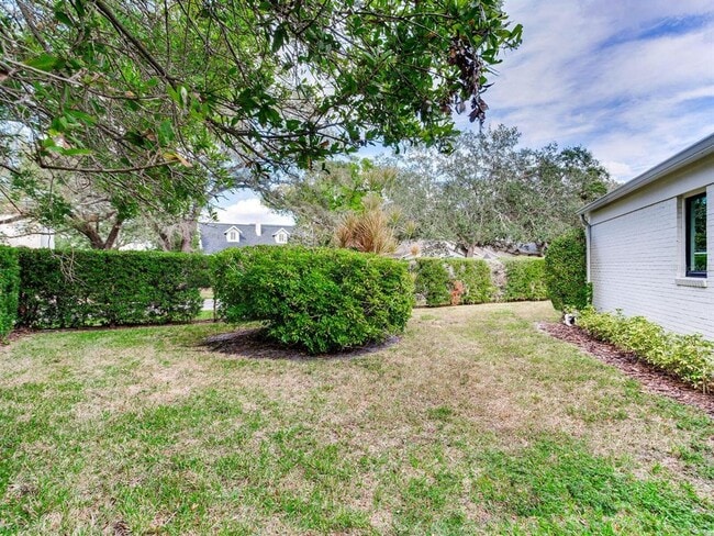 Building Photo - 3401 S Almeria Ave