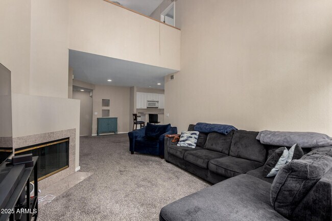 Building Photo - 3633 N 3rd Ave