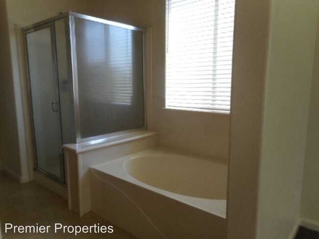 Building Photo - 4 br, 3 bath House - 4693 W Naomi Way