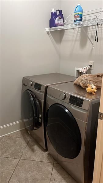 Building Photo - 4085 Huron Dr