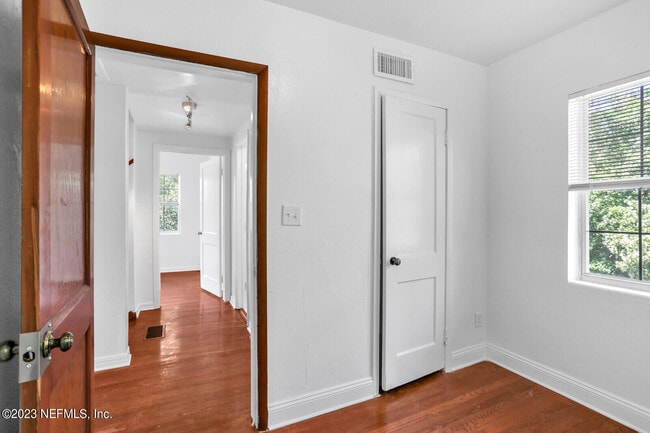 Building Photo - 4239 Shirley Ave