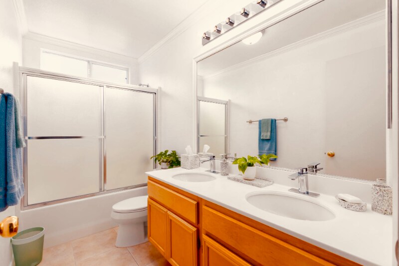 Building Photo - 934 Lafayette Pl