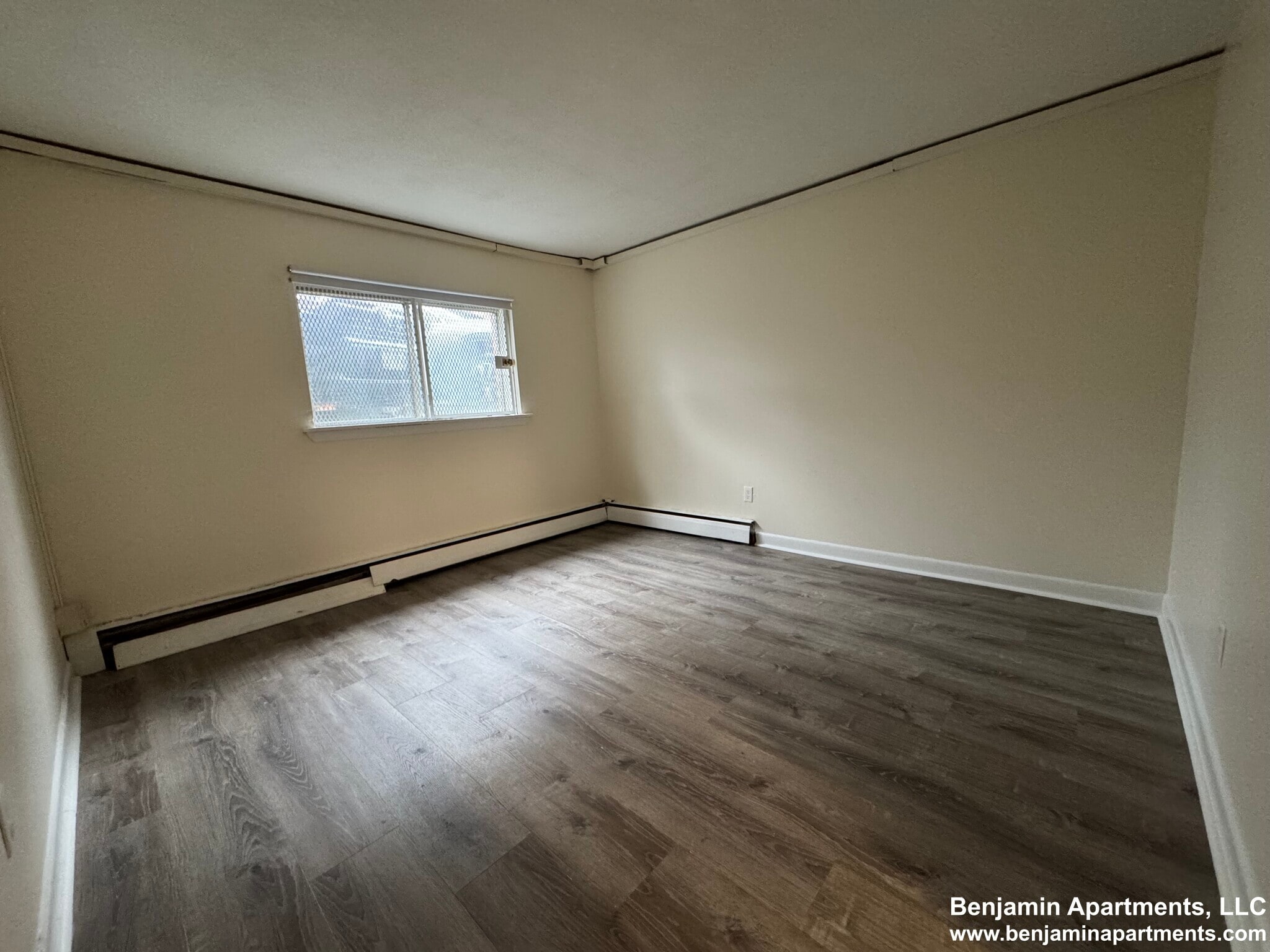 Building Photo - 95 Gardner St