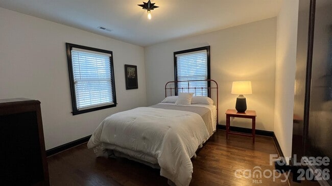 Building Photo - 2301 Remount Rd