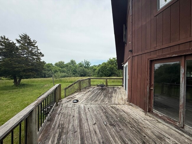 Building Photo - 4284 State Rd J