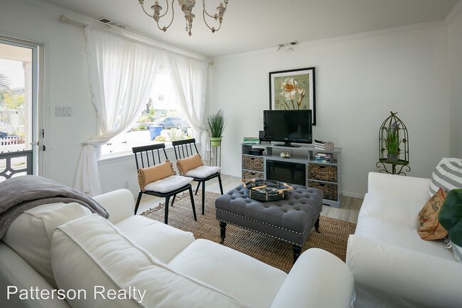 Building Photo - 166 Pier Ave