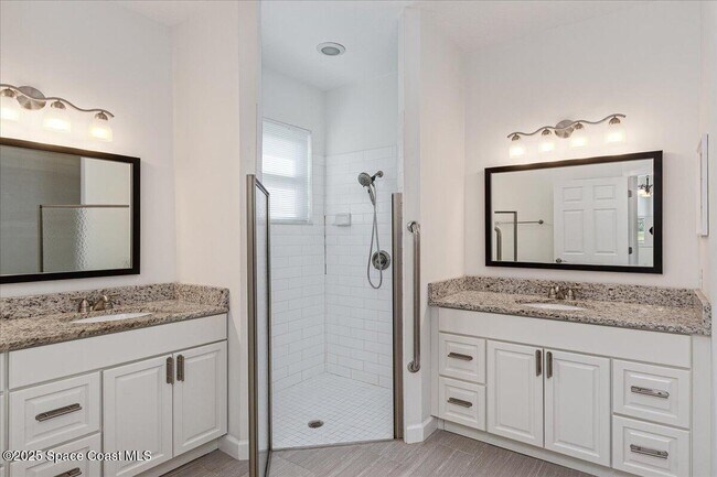 Building Photo - 558 Gardendale Cir SE