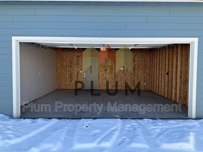 Building Photo - 4724 Giada Dr