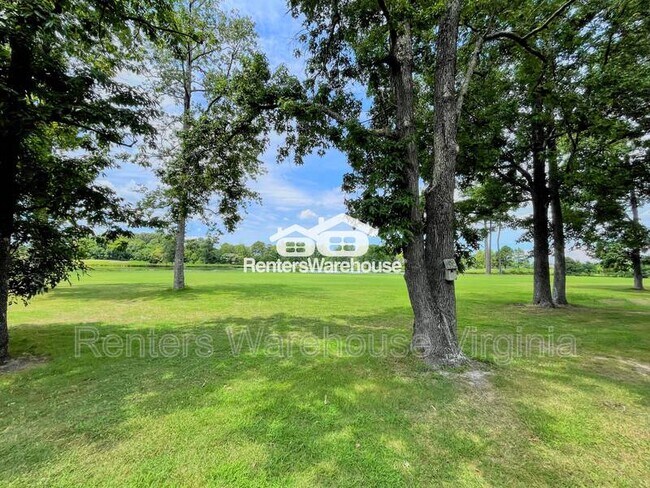 Building Photo - 2045 Cheshire Forest Ct