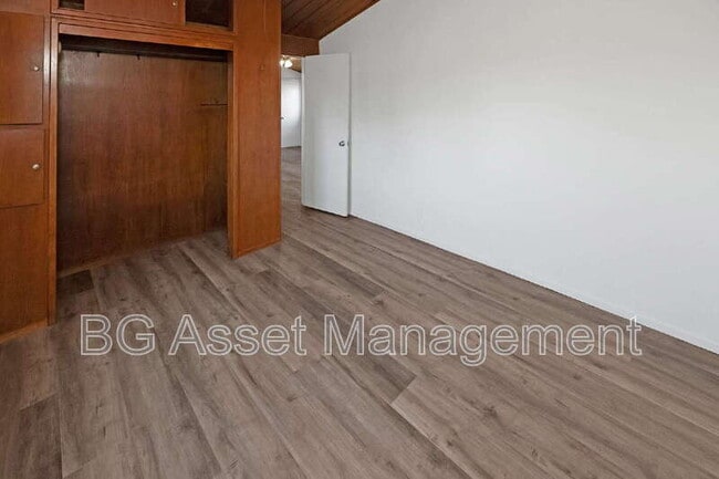 Building Photo - 950 Kelvin Ct